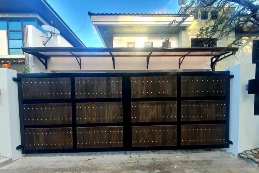 Loyola Grand Villas Residential Unit